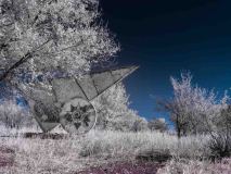 Sonst gab es nur Grundmauern, aber das Stadtschild der Militärsiedlung ließen die Sowjets zurück